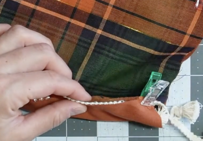 thanksgiving table runner-sewing machine clip into place, tassels facing inside the table runner